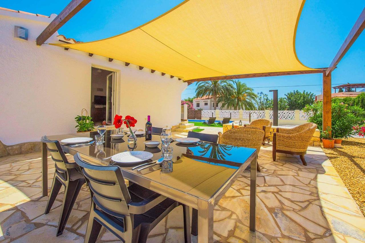 Neus Villa *